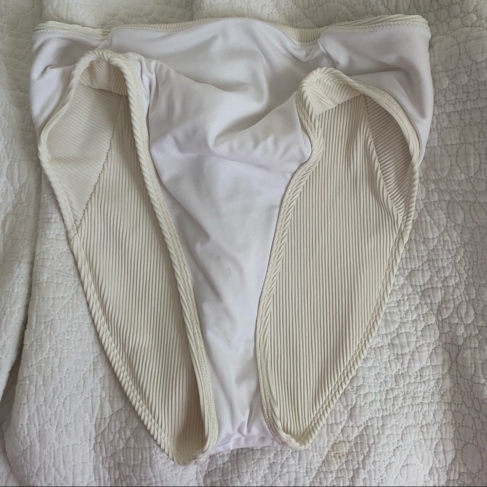 Old navy ribbed two piece swim suit - Picture 5 of 10